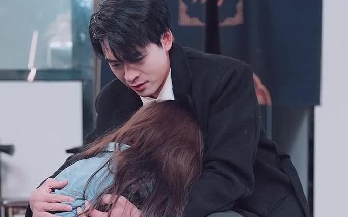 三個(gè)哥哥上門(mén)，離婚妻竟是豪門(mén)千金(全集)